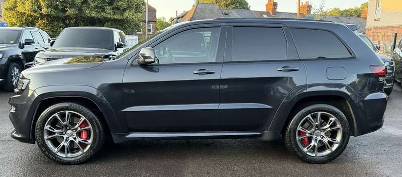 A 2017 JEEP GRAND CHEROKEE 6.4 SRT SUV 5dr Petrol Auto 4WD Euro 6 (s/s) (468 ps) A 2017 JEEP GRAND CHEROKEE 6.4 SRT SUV 5dr Petrol Auto 4WD Euro 6 (s/s) (468 ps)