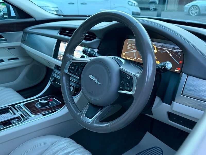 2018 JAGUAR XF 2018 JAGUAR XF