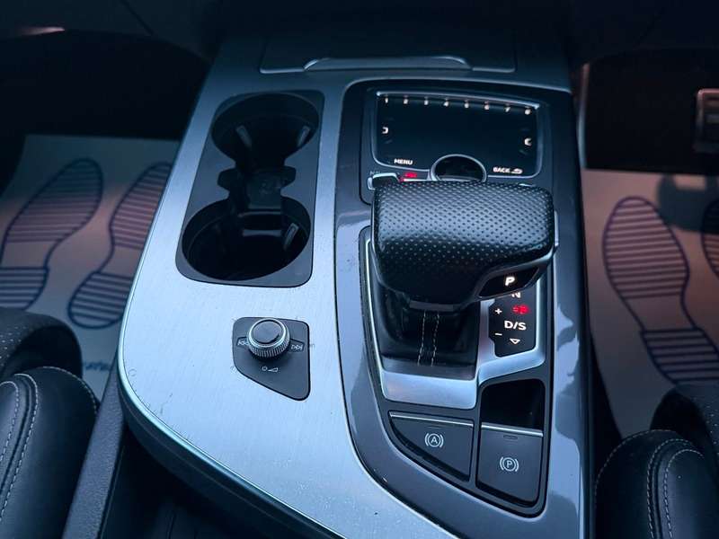2019 AUDI Q7 2019 AUDI Q7