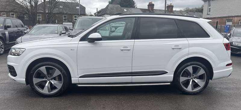 A 2016 AUDI Q7 3.0 TDI V6 S line SUV 5dr Diesel Tiptronic quattro Euro 6 (s/s) (272 ps) A 2016 AUDI Q7 3.0 TDI V6 S line SUV 5dr Diesel Tiptronic quattro Euro 6 (s/s) (272 ps)