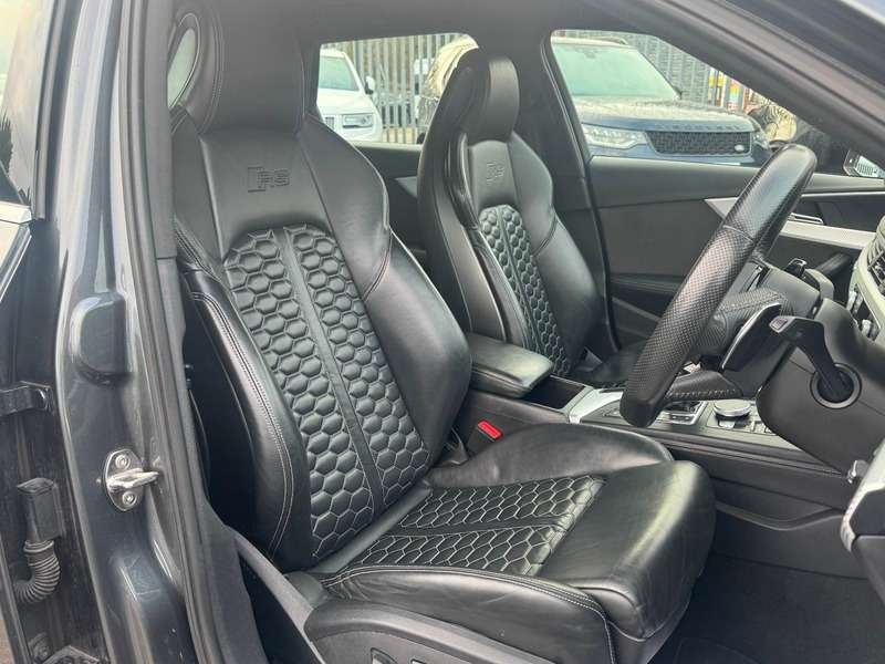 2018 AUDI RS4 2018 AUDI RS4