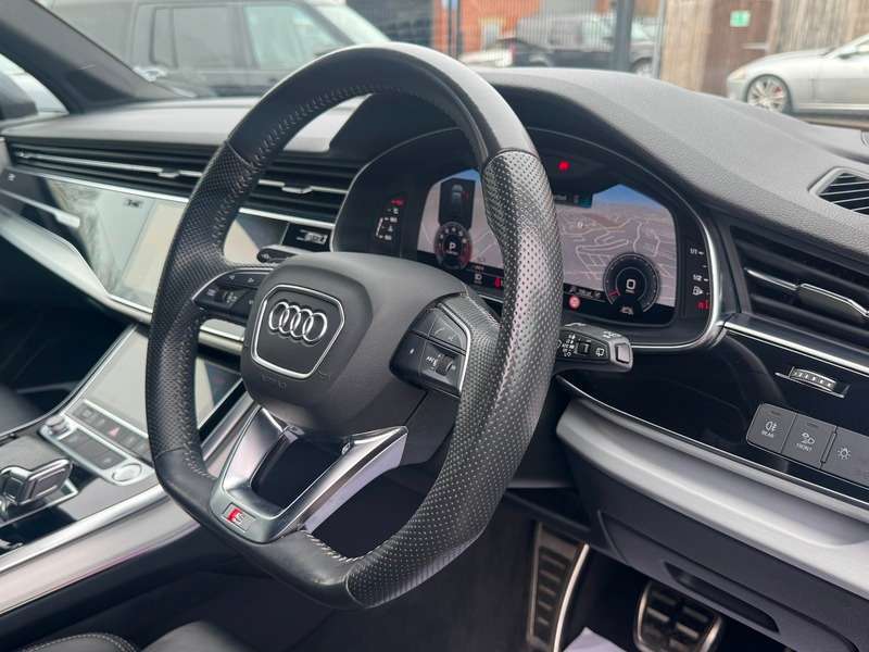2020 AUDI Q7 2020 AUDI Q7
