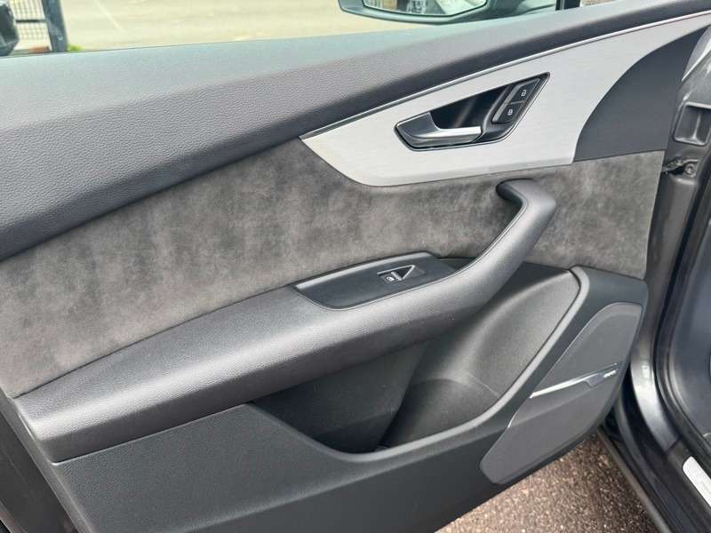 2020 AUDI Q7 2020 AUDI Q7