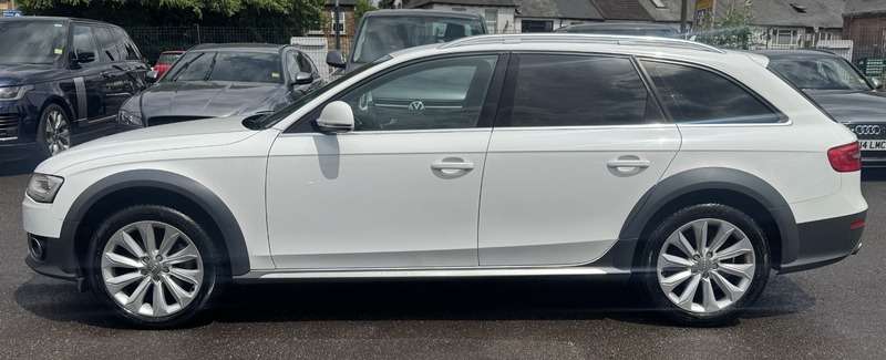 A 2013 AUDI A4 ALLROAD 2.0 TDI Estate 5dr Diesel S Tronic quattro Euro 5 (s/s) (177 ps) A 2013 AUDI A4 ALLROAD 2.0 TDI Estate 5dr Diesel S Tronic quattro Euro 5 (s/s) (177 ps)