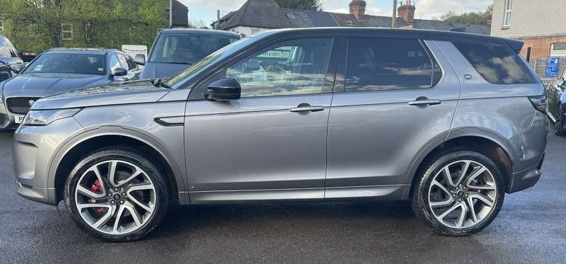 A 2020 LAND ROVER DISCOVERY SPORT 2.0 D180 MHEV R-Dynamic SE SUV 5dr Diesel Auto 4WD Euro 6 (s/s) (180 ps) A 2020 LAND ROVER DISCOVERY SPORT 2.0 D180 MHEV R-Dynamic SE SUV 5dr Diesel Auto 4WD Euro 6 (s/s) (180 ps)