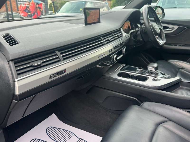 2018 AUDI Q7 2018 AUDI Q7