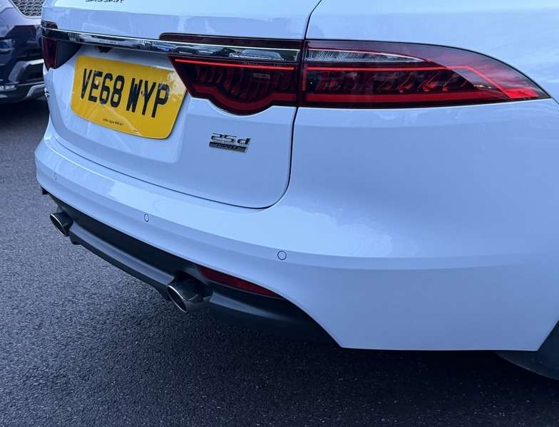 2018 JAGUAR XF 2018 JAGUAR XF