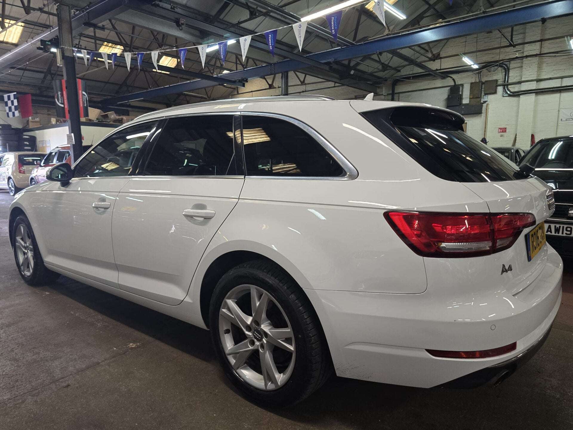 A 2016 AUDI A4 TFSI SPORT A 2016 AUDI A4 TFSI SPORT