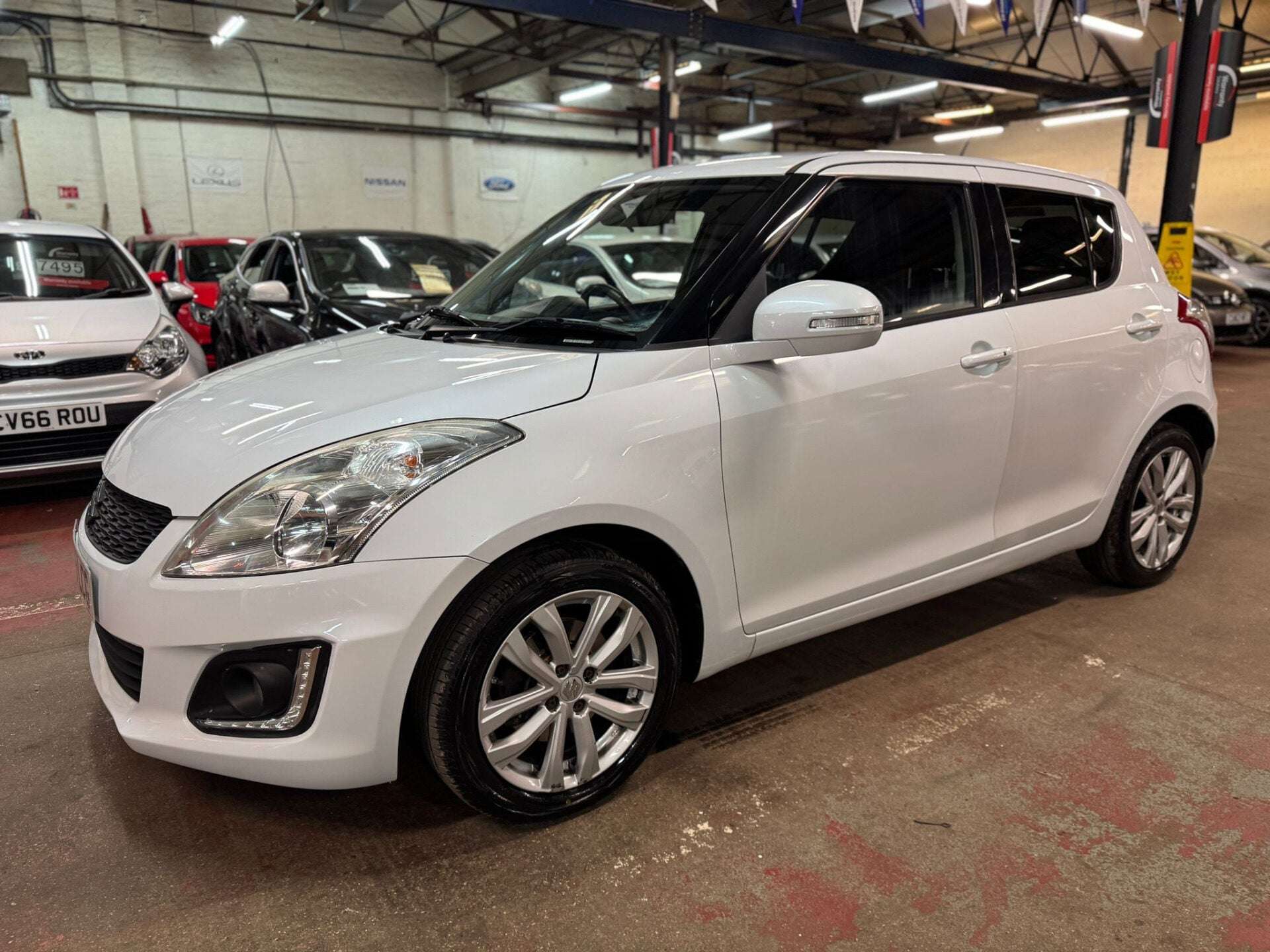 2015 SUZUKI SWIFT 2015 SUZUKI SWIFT