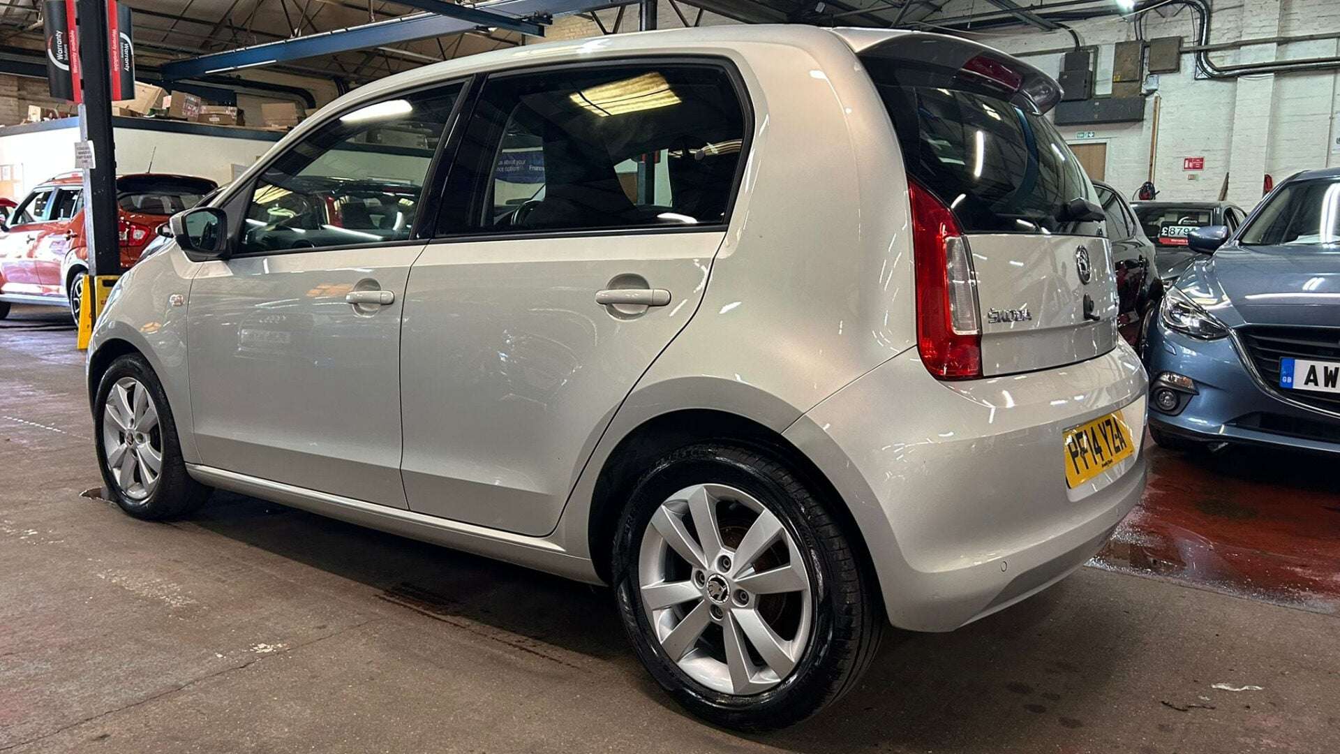 A 2014 SKODA CITIGO ELEGANCE GREENTECH A 2014 SKODA CITIGO ELEGANCE GREENTECH