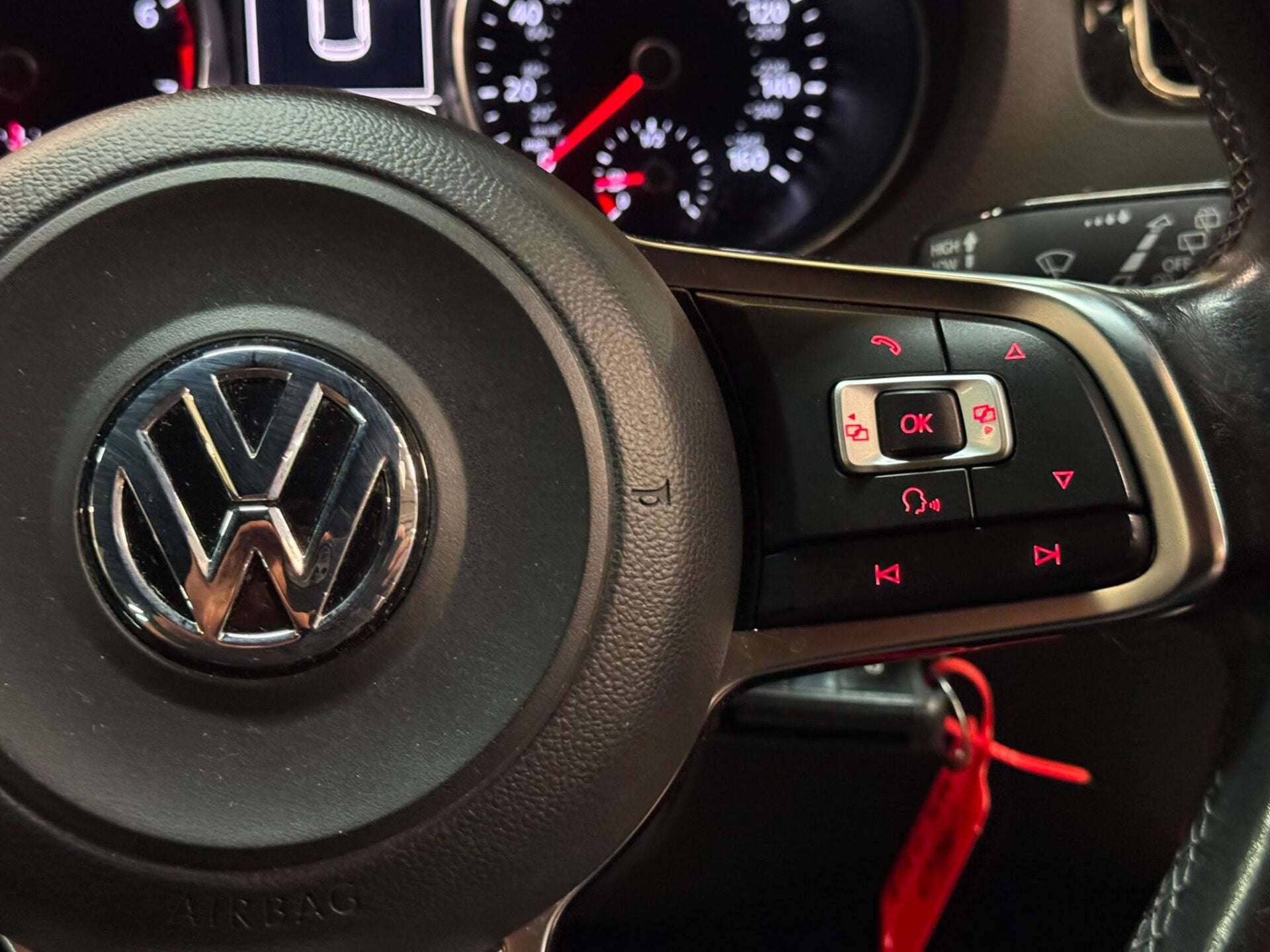 2015 VOLKSWAGEN POLO 2015 VOLKSWAGEN POLO