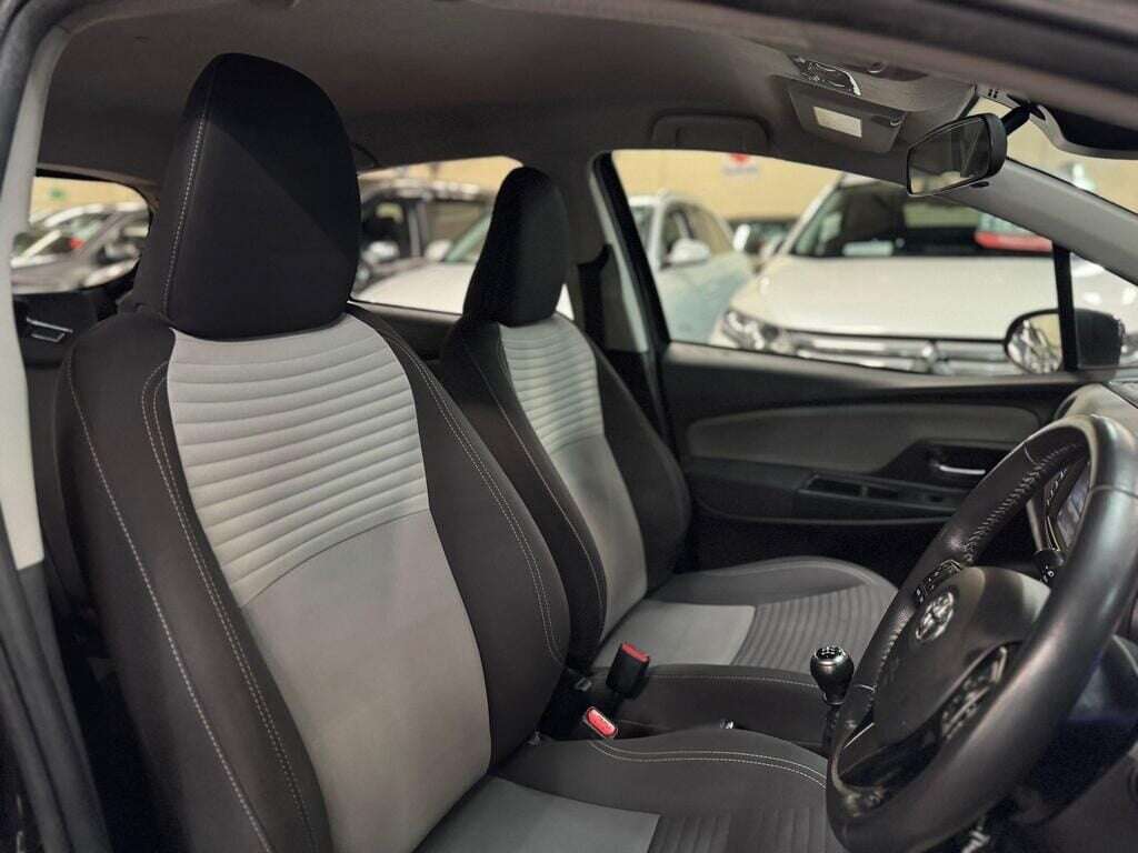 2018 TOYOTA YARIS 2018 TOYOTA YARIS