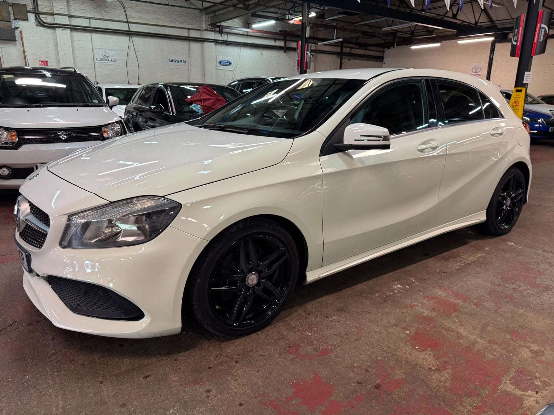 A 2017 MERCEDES-BENZ A CLASS A 200 D AMG LINE A 2017 MERCEDES-BENZ A CLASS A 200 D AMG LINE