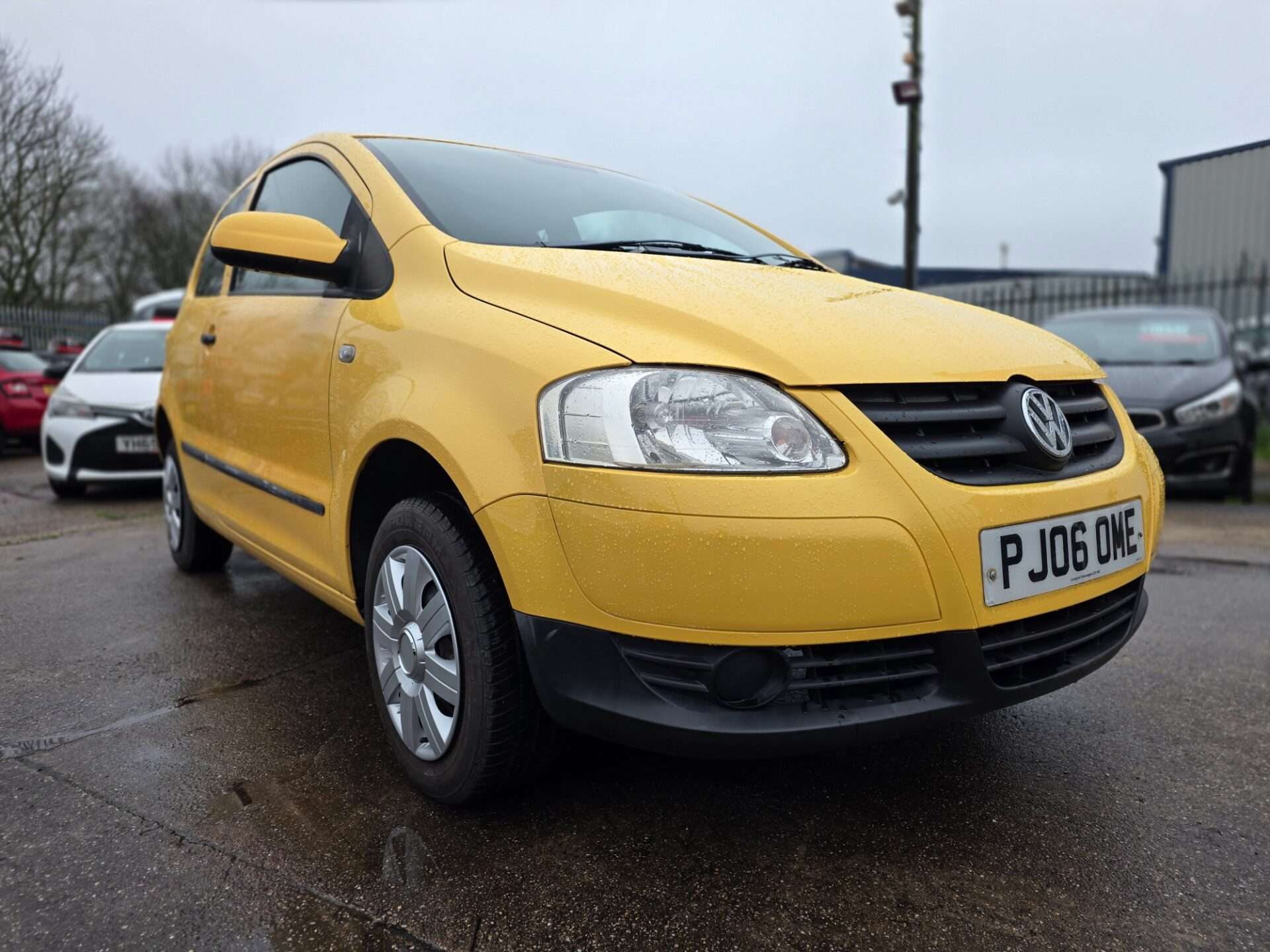 A 2006 VOLKSWAGEN FOX URBAN 6V A 2006 VOLKSWAGEN FOX URBAN 6V