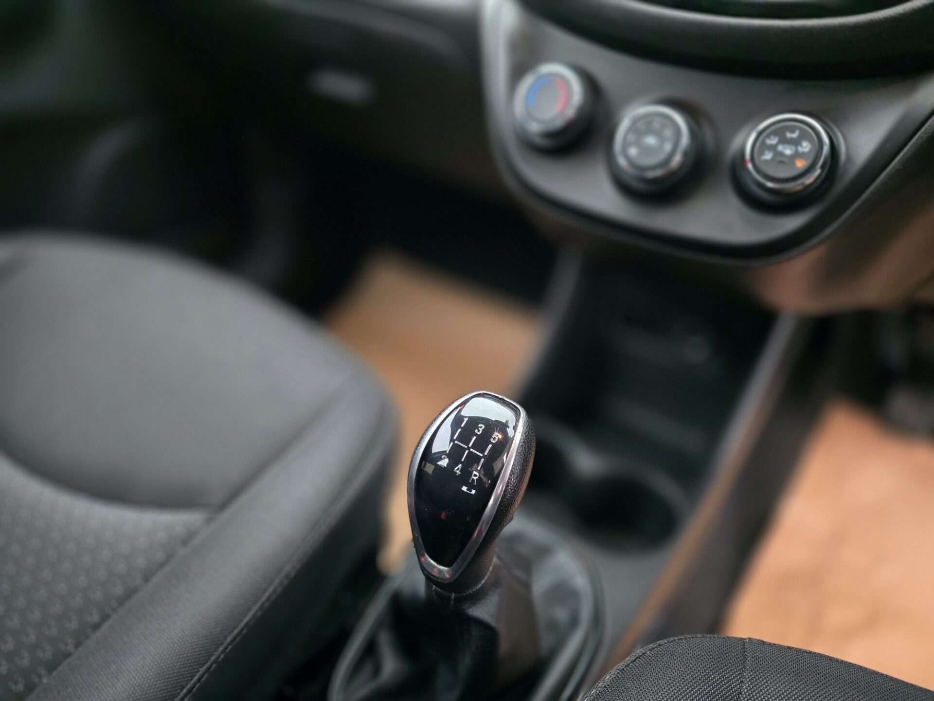 2017 VAUXHALL VIVA 2017 VAUXHALL VIVA