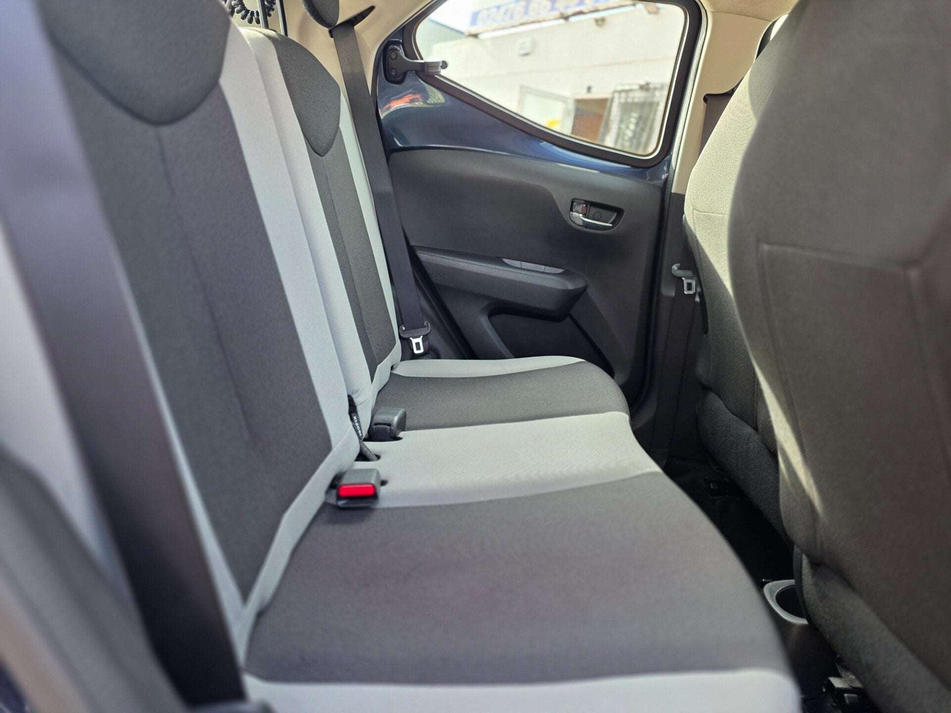 2016 TOYOTA AYGO 2016 TOYOTA AYGO