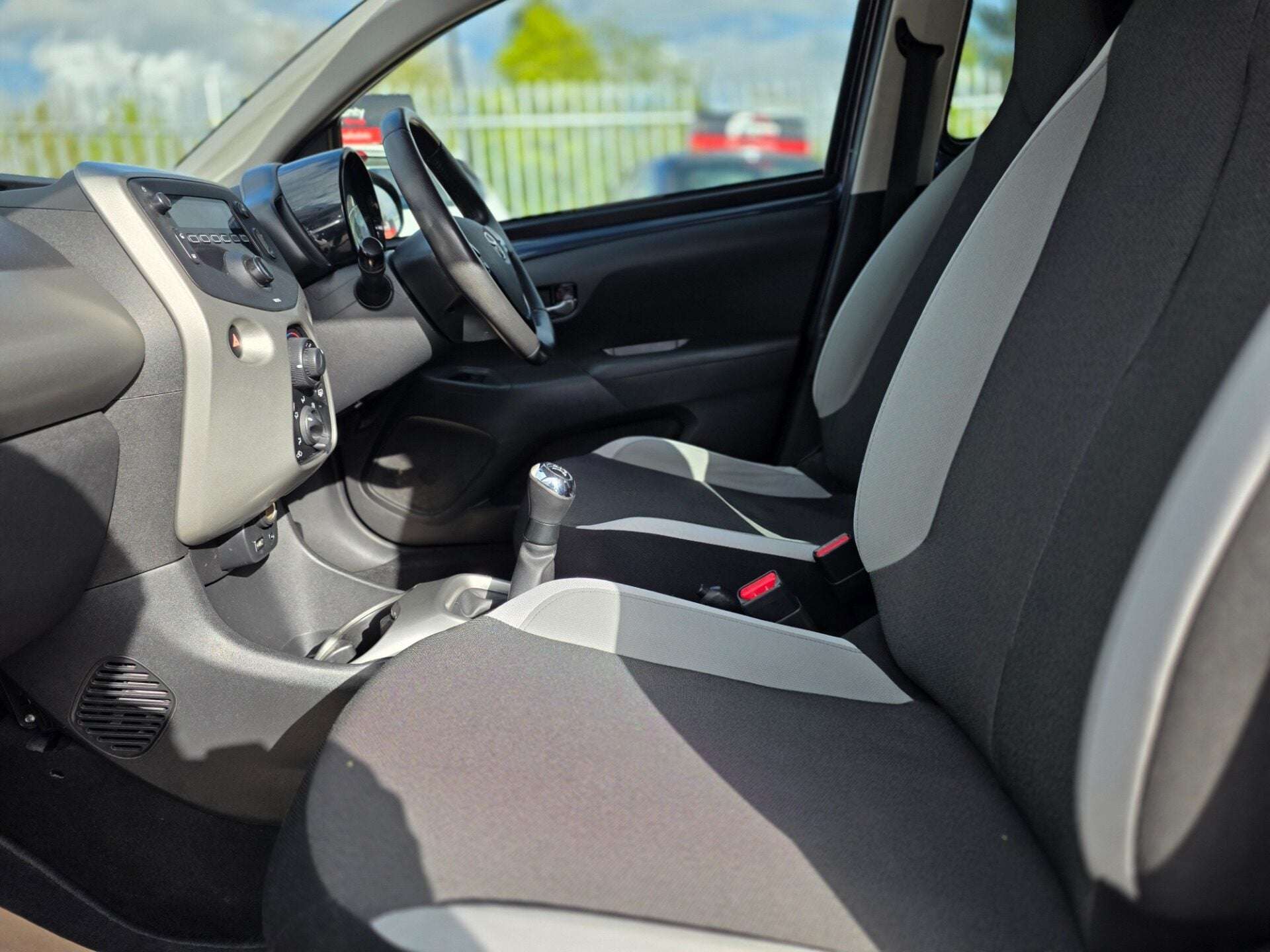 2016 TOYOTA AYGO 2016 TOYOTA AYGO