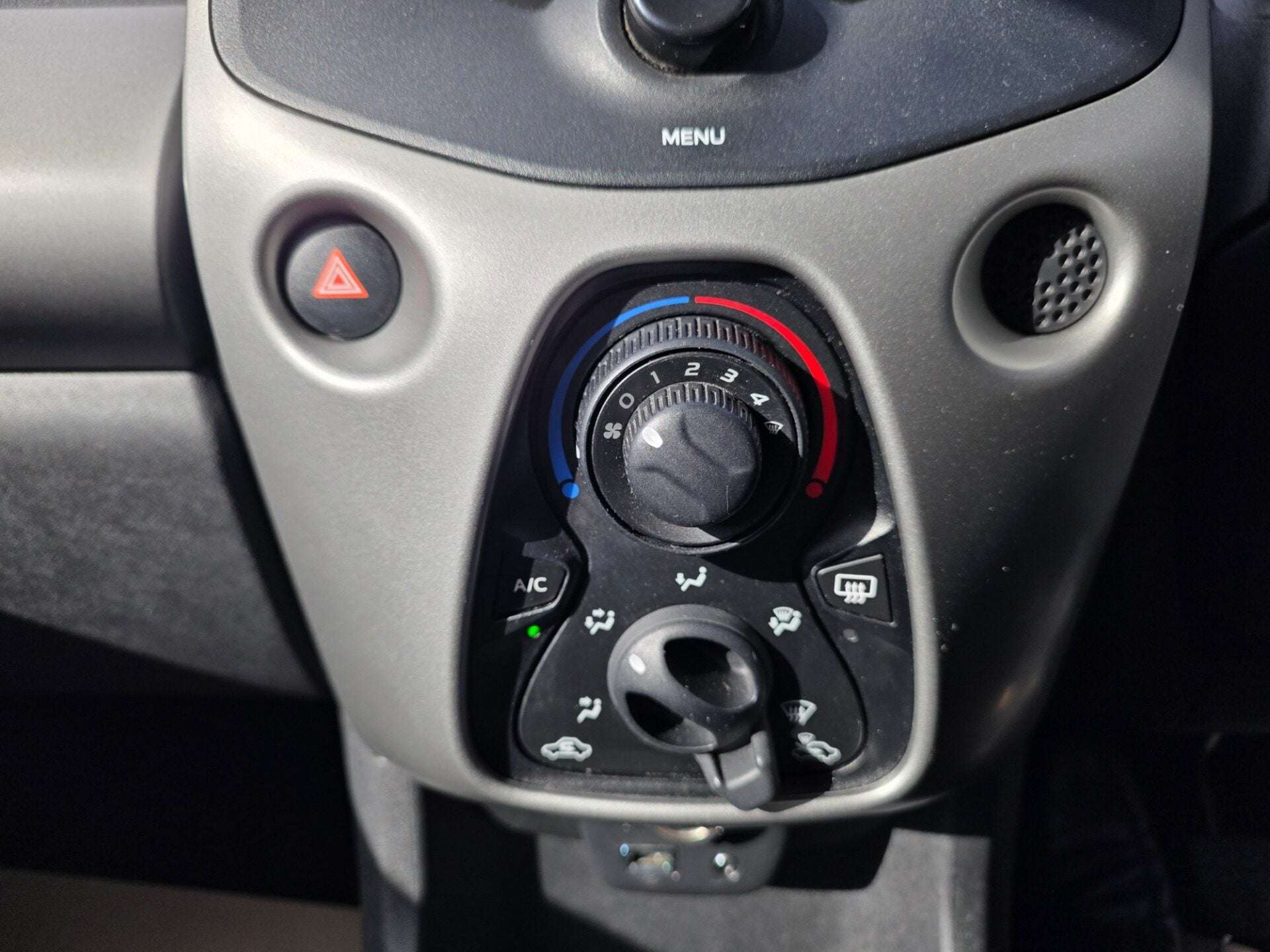 2016 TOYOTA AYGO 2016 TOYOTA AYGO