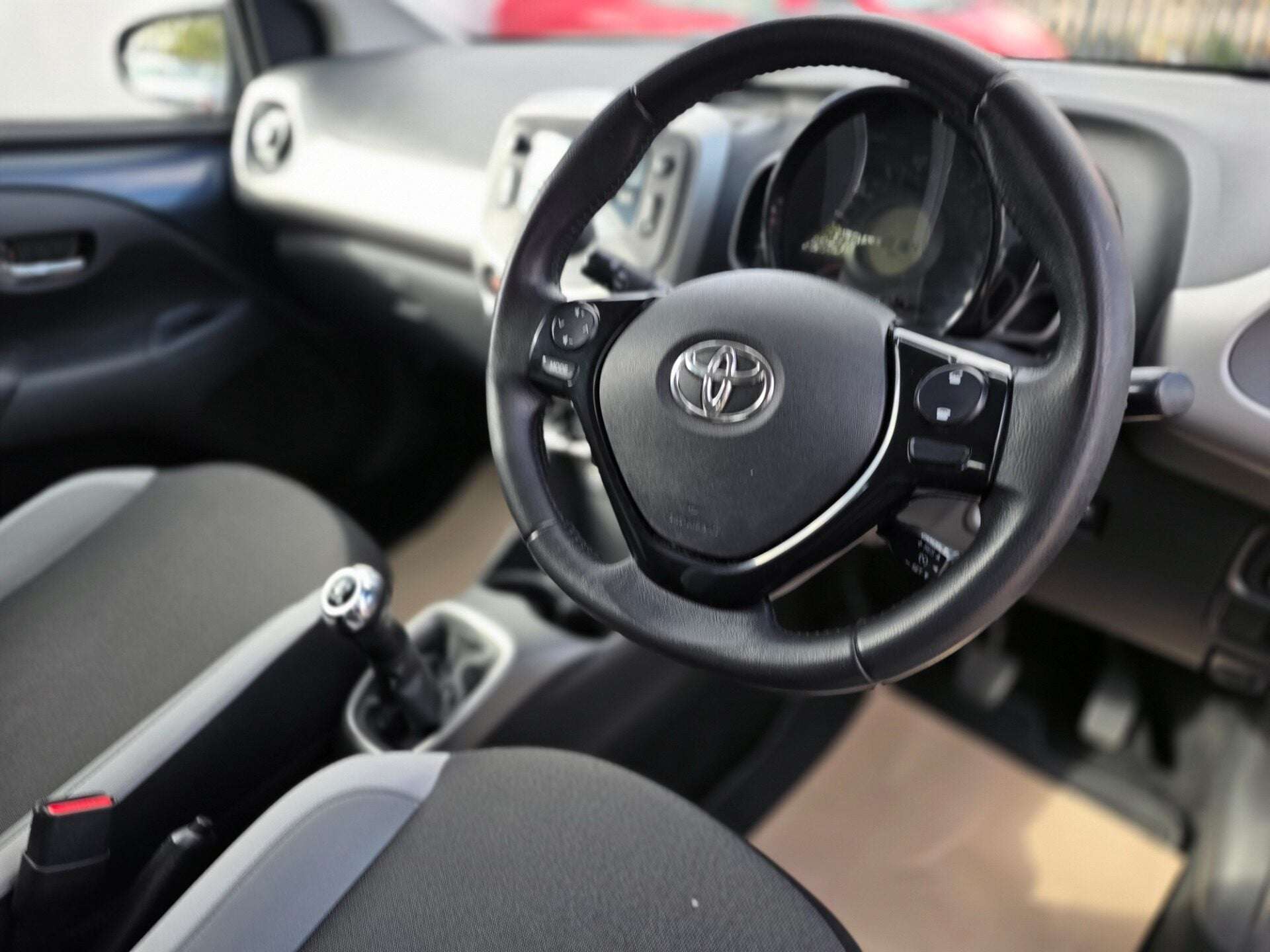 2016 TOYOTA AYGO 2016 TOYOTA AYGO