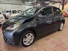 A 2014 TOYOTA AYGO VVT-I X-PRESSION A 2014 TOYOTA AYGO VVT-I X-PRESSION