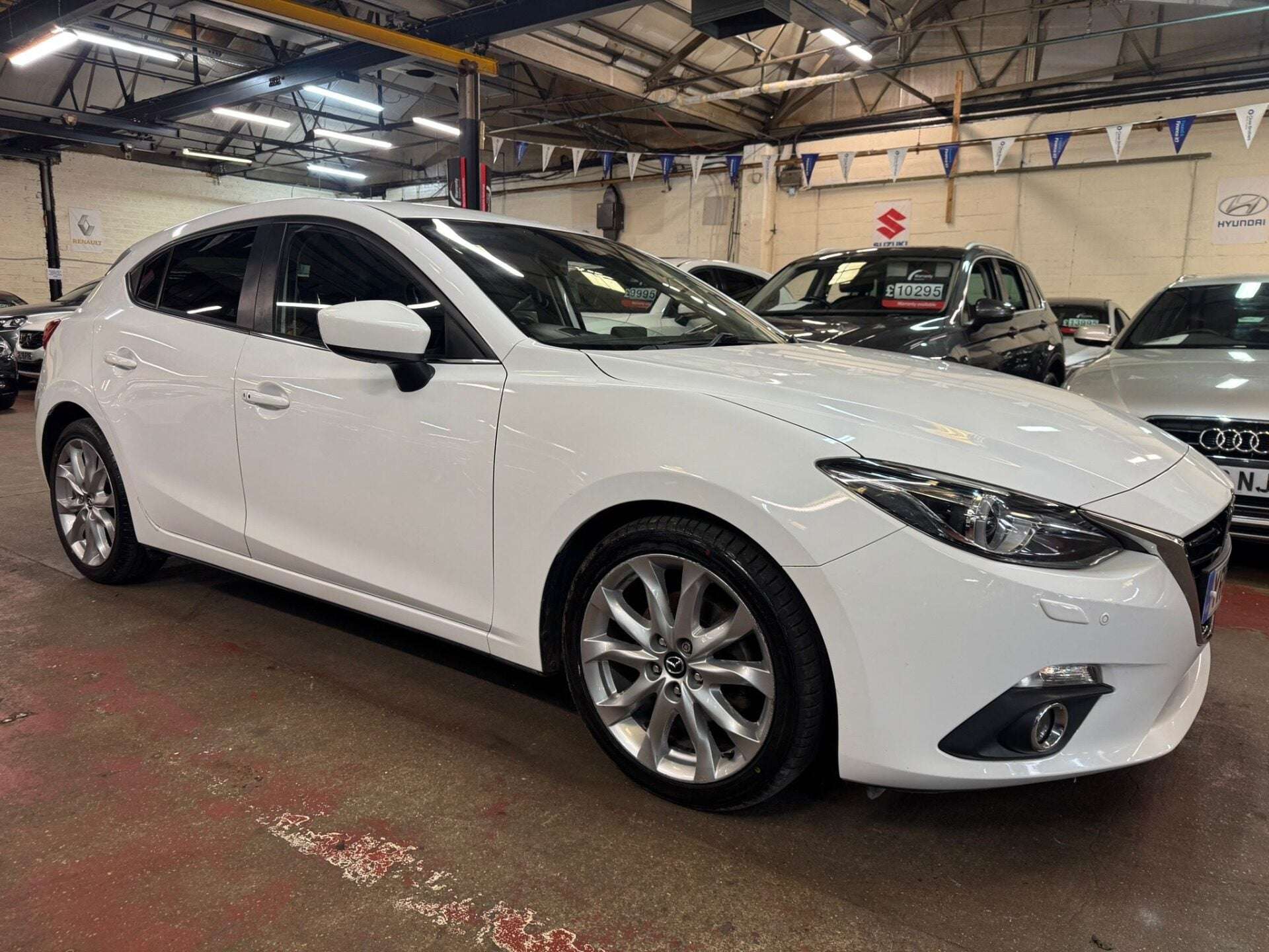 A 2015 MAZDA 3 SPORT NAV A 2015 MAZDA 3 SPORT NAV