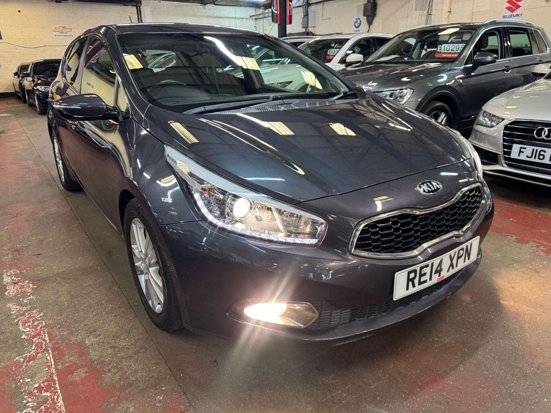 A 2014 KIA CEED CRDI 3 ECODYNAMICS A 2014 KIA CEED CRDI 3 ECODYNAMICS
