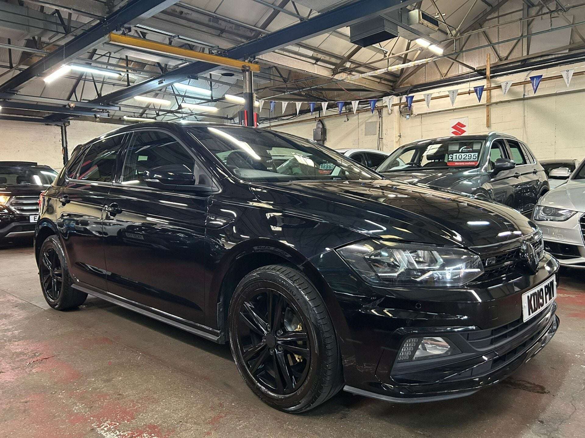 A 2019 VOLKSWAGEN POLO R-LINE TSI A 2019 VOLKSWAGEN POLO R-LINE TSI