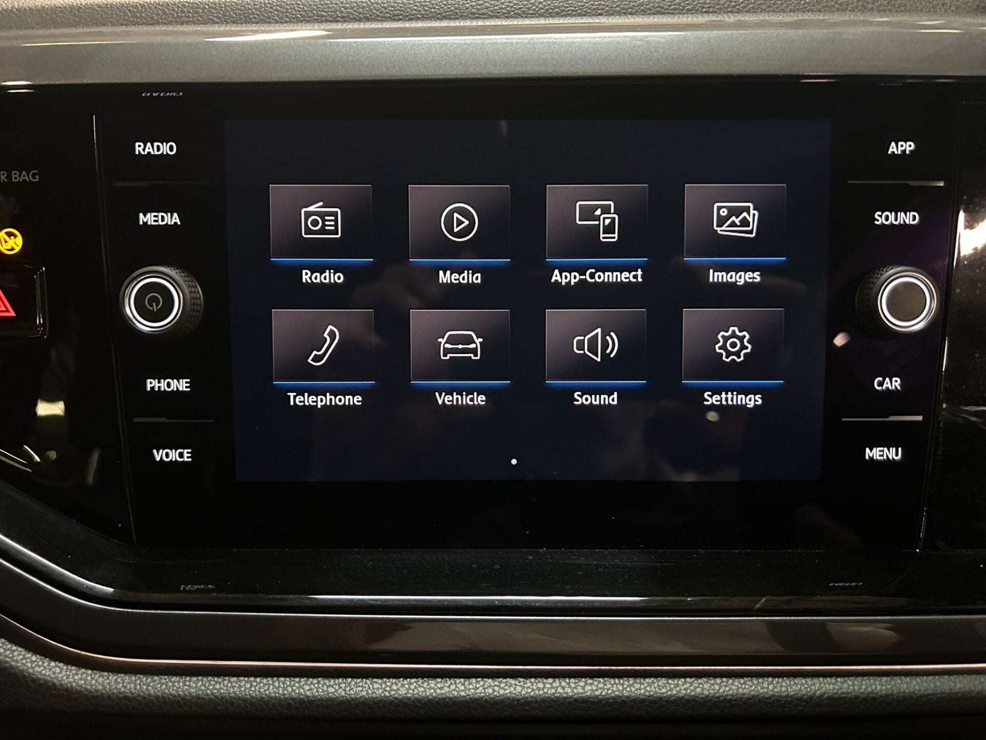 2019 VOLKSWAGEN POLO 2019 VOLKSWAGEN POLO