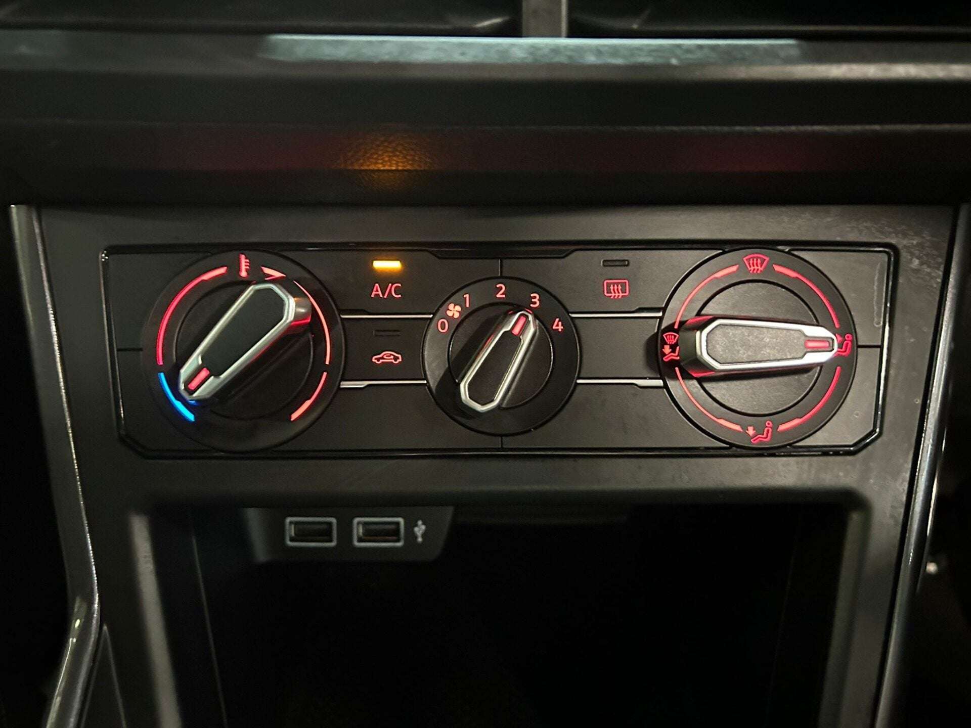 2019 VOLKSWAGEN POLO 2019 VOLKSWAGEN POLO