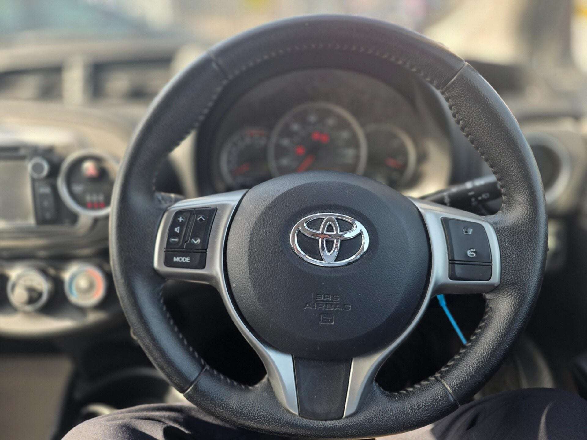 2013 TOYOTA YARIS 2013 TOYOTA YARIS