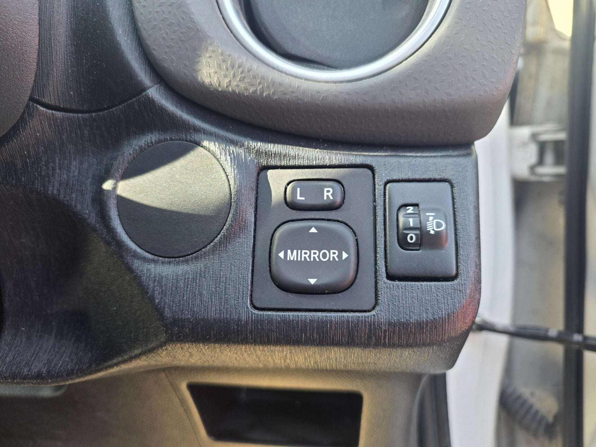 2013 TOYOTA YARIS 2013 TOYOTA YARIS