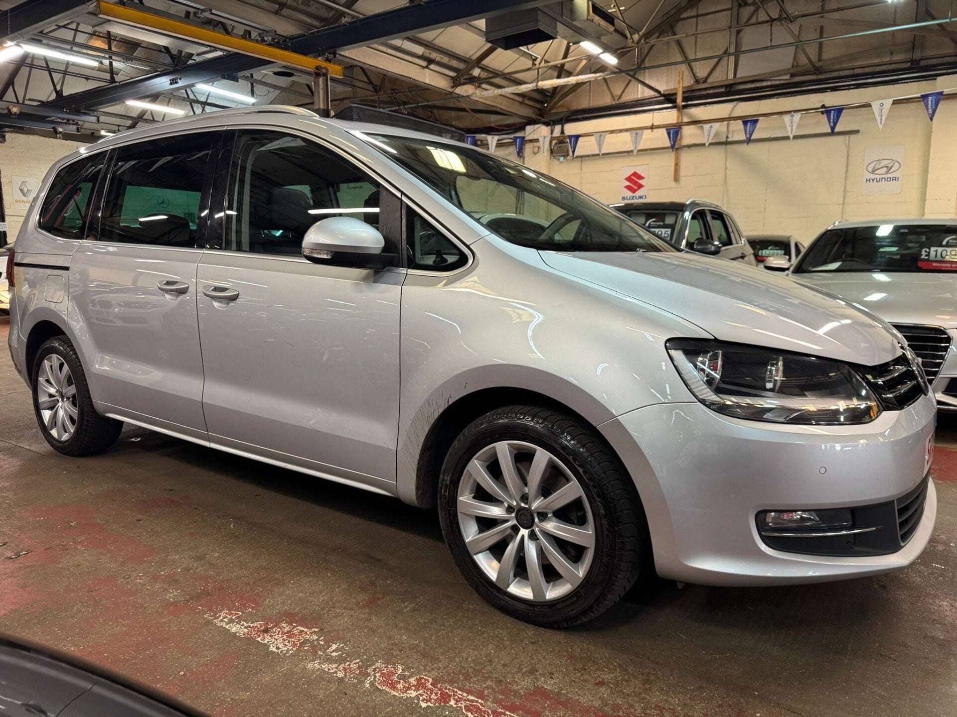 A 2016 VOLKSWAGEN SHARAN SEL TDI BLUEMOTION TECHNOLOGY DSG A 2016 VOLKSWAGEN SHARAN SEL TDI BLUEMOTION TECHNOLOGY DSG