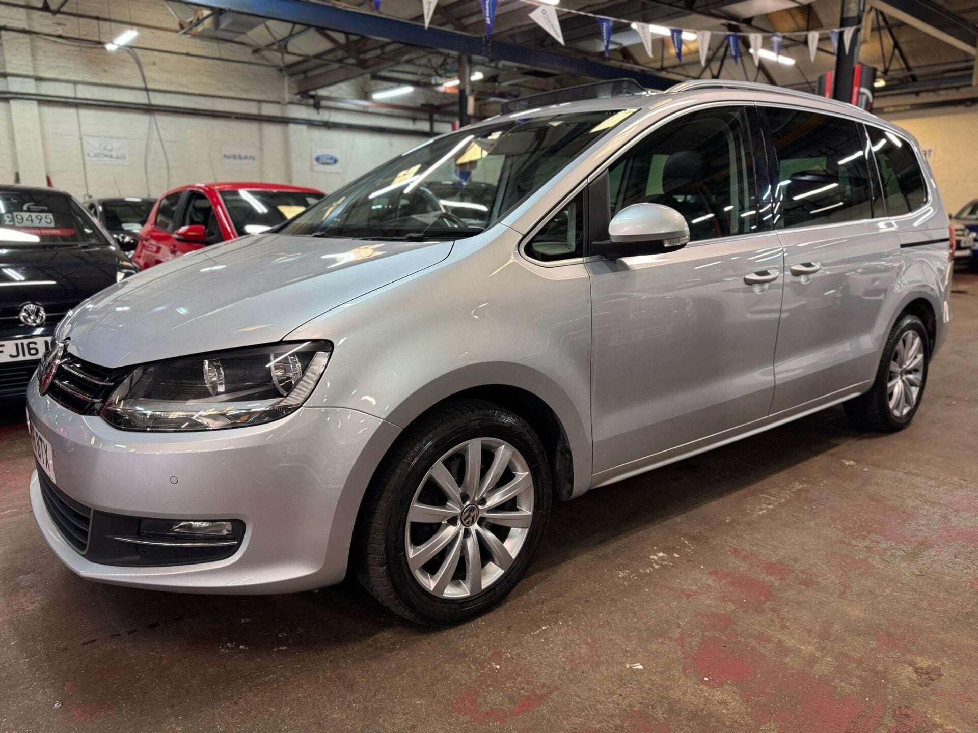 A 2016 VOLKSWAGEN SHARAN SEL TDI BLUEMOTION TECHNOLOGY DSG A 2016 VOLKSWAGEN SHARAN SEL TDI BLUEMOTION TECHNOLOGY DSG