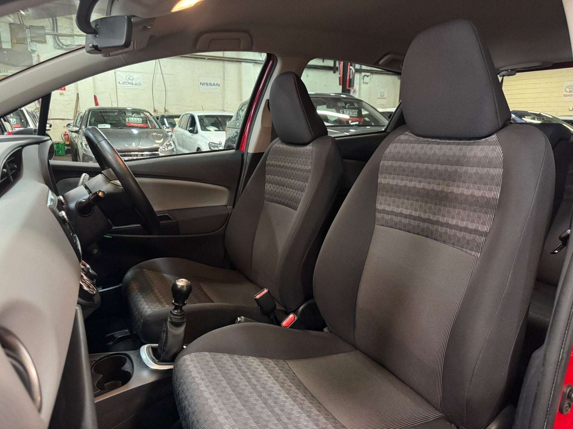 2016 TOYOTA YARIS 2016 TOYOTA YARIS