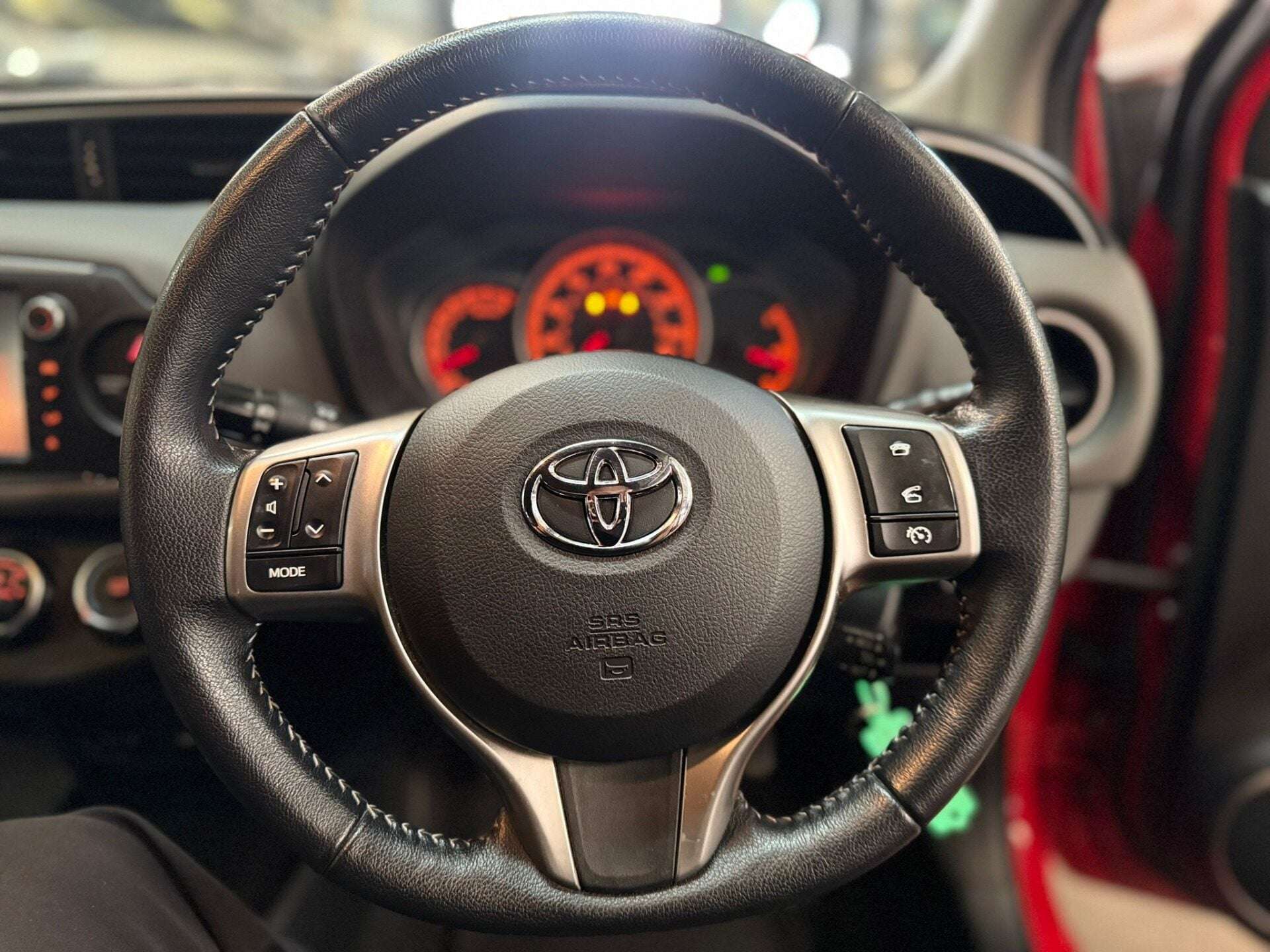 2016 TOYOTA YARIS 2016 TOYOTA YARIS