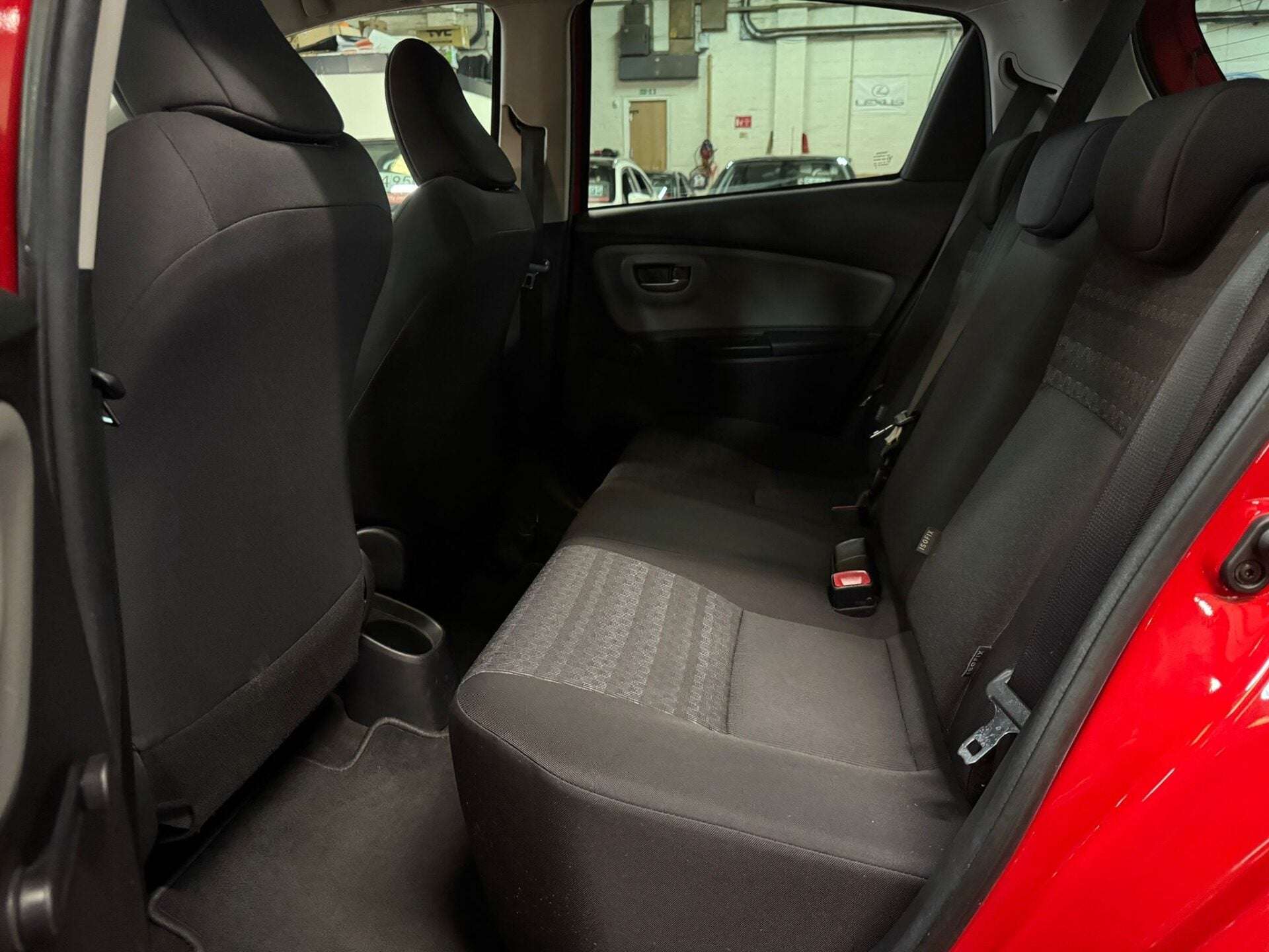 2016 TOYOTA YARIS 2016 TOYOTA YARIS