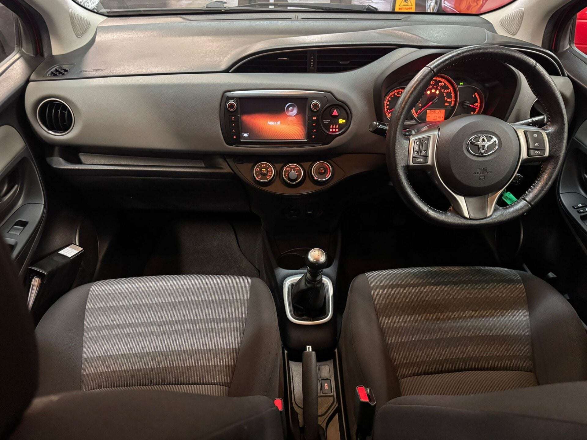 2016 TOYOTA YARIS 2016 TOYOTA YARIS