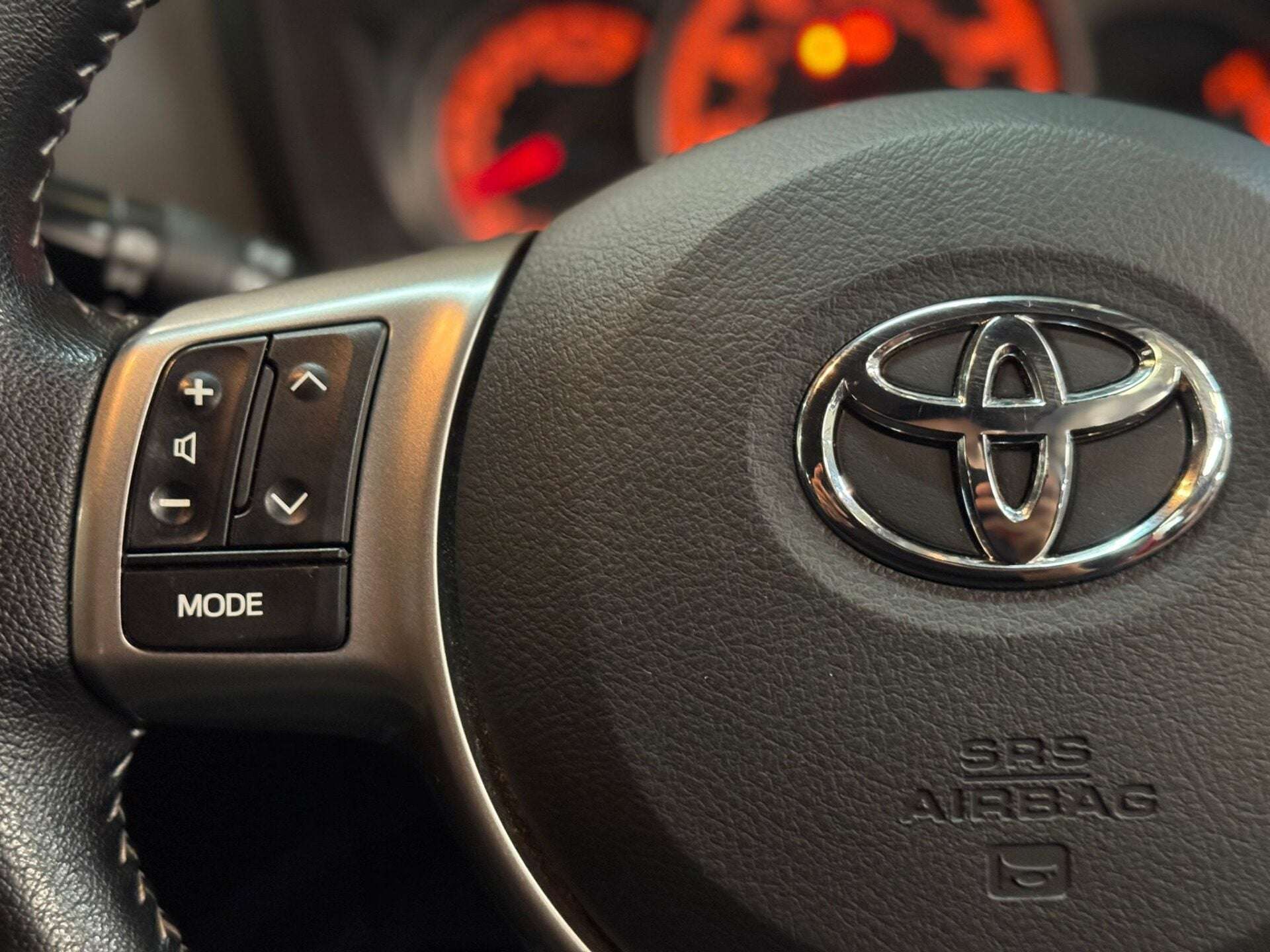 2016 TOYOTA YARIS 2016 TOYOTA YARIS
