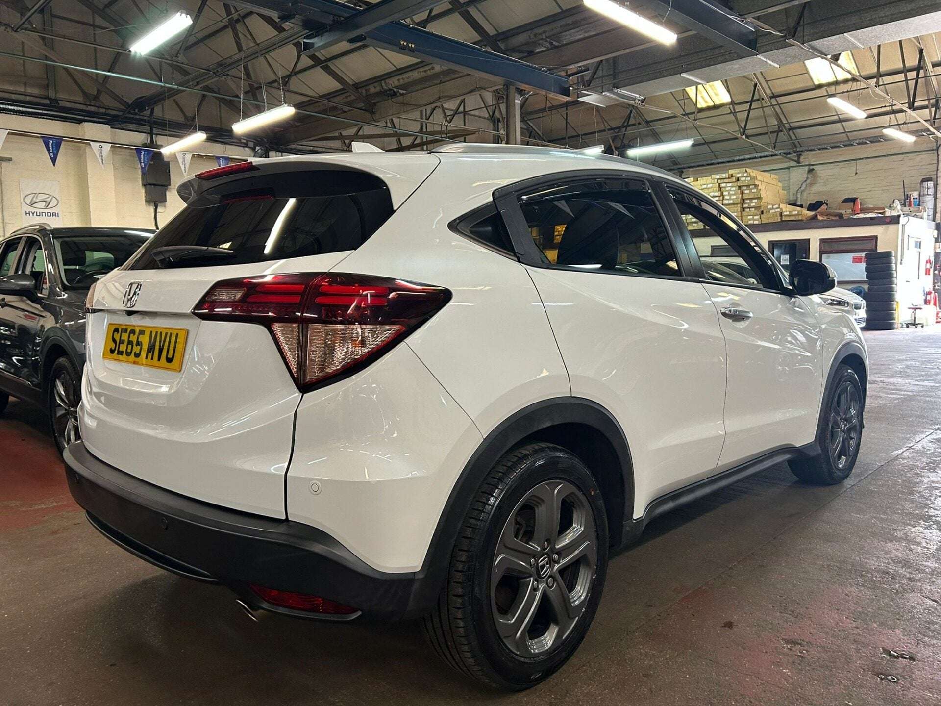 A 2016 HONDA HR-V I-DTEC EX A 2016 HONDA HR-V I-DTEC EX