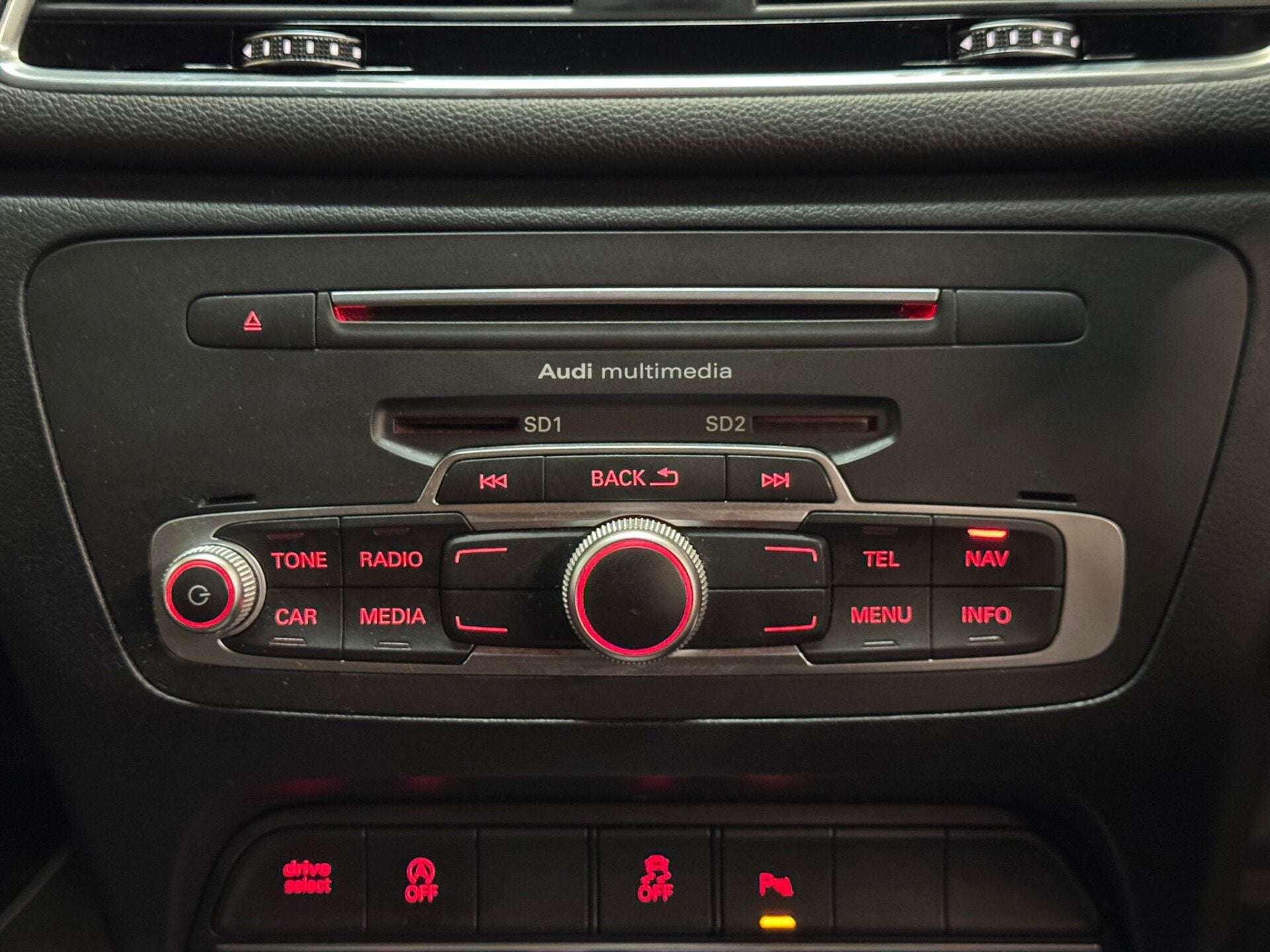 2016 AUDI Q3 2016 AUDI Q3