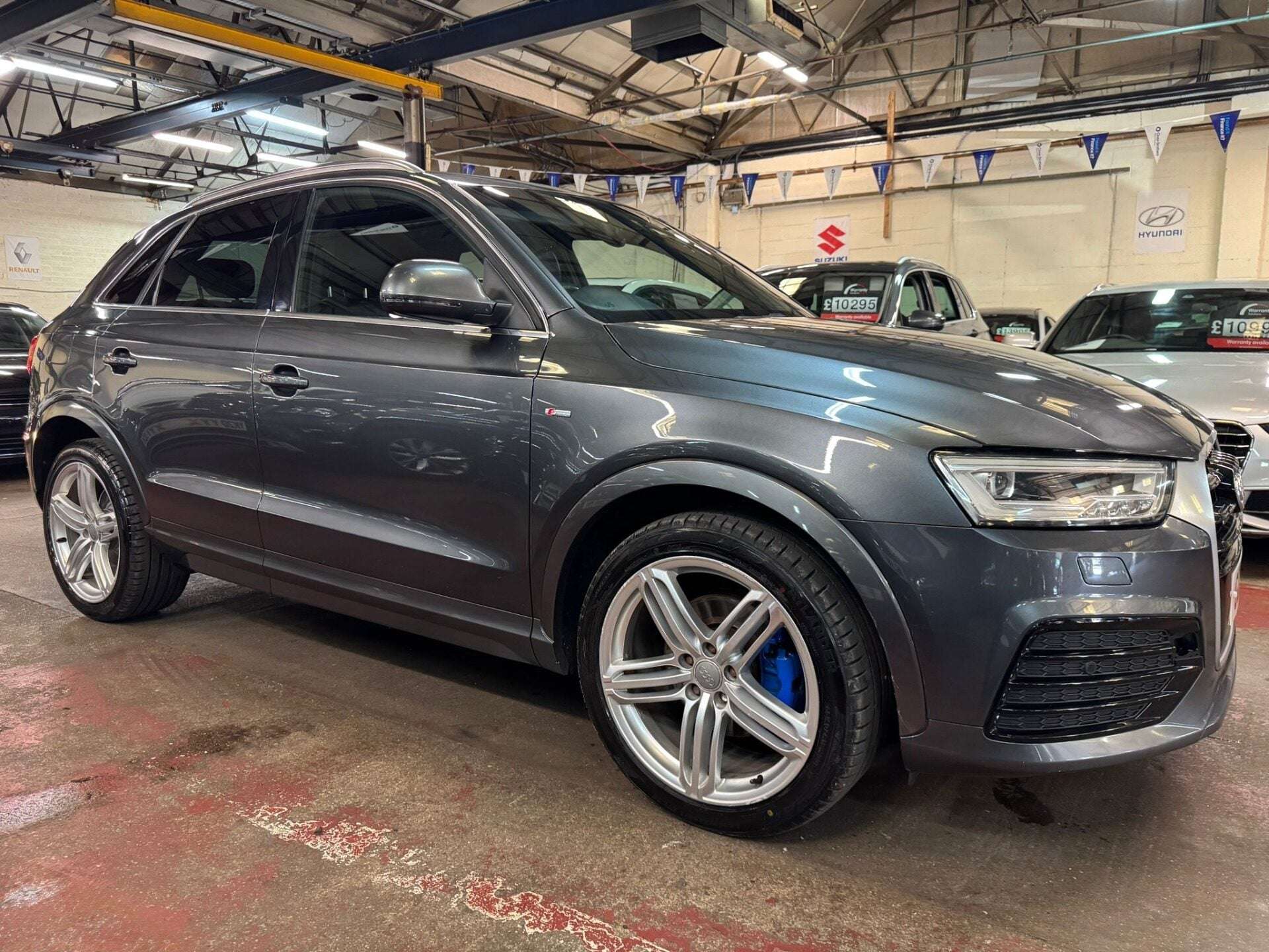 A 2016 AUDI Q3 TDI QUATTRO S LINE PLUS A 2016 AUDI Q3 TDI QUATTRO S LINE PLUS