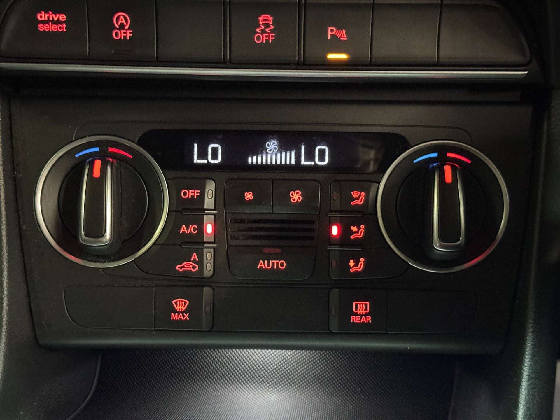 2016 AUDI Q3 2016 AUDI Q3