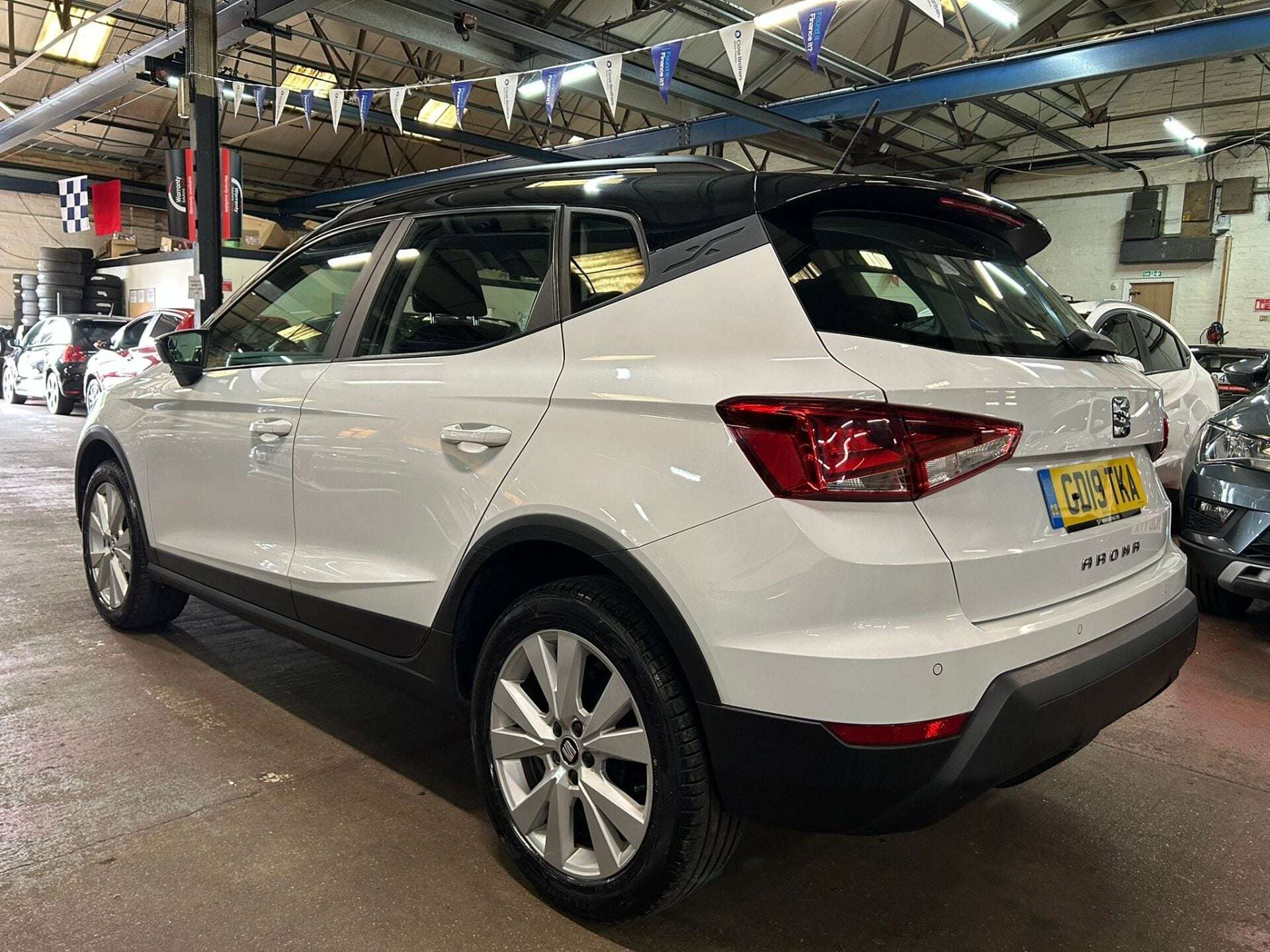 A 2019 SEAT ARONA TSI SE TECHNOLOGY A 2019 SEAT ARONA TSI SE TECHNOLOGY
