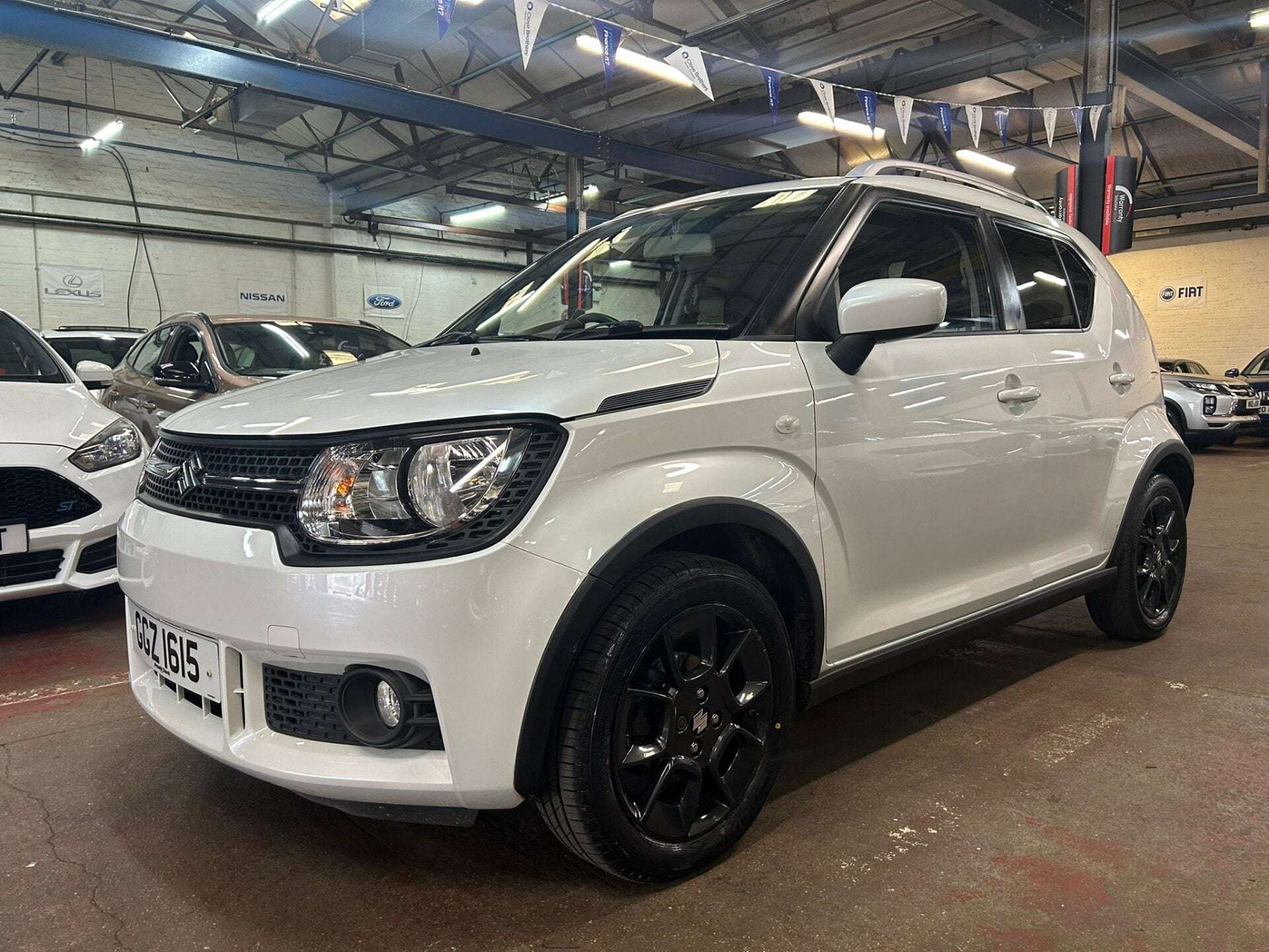 A 2017 SUZUKI IGNIS SZ-T DUALJET A 2017 SUZUKI IGNIS SZ-T DUALJET