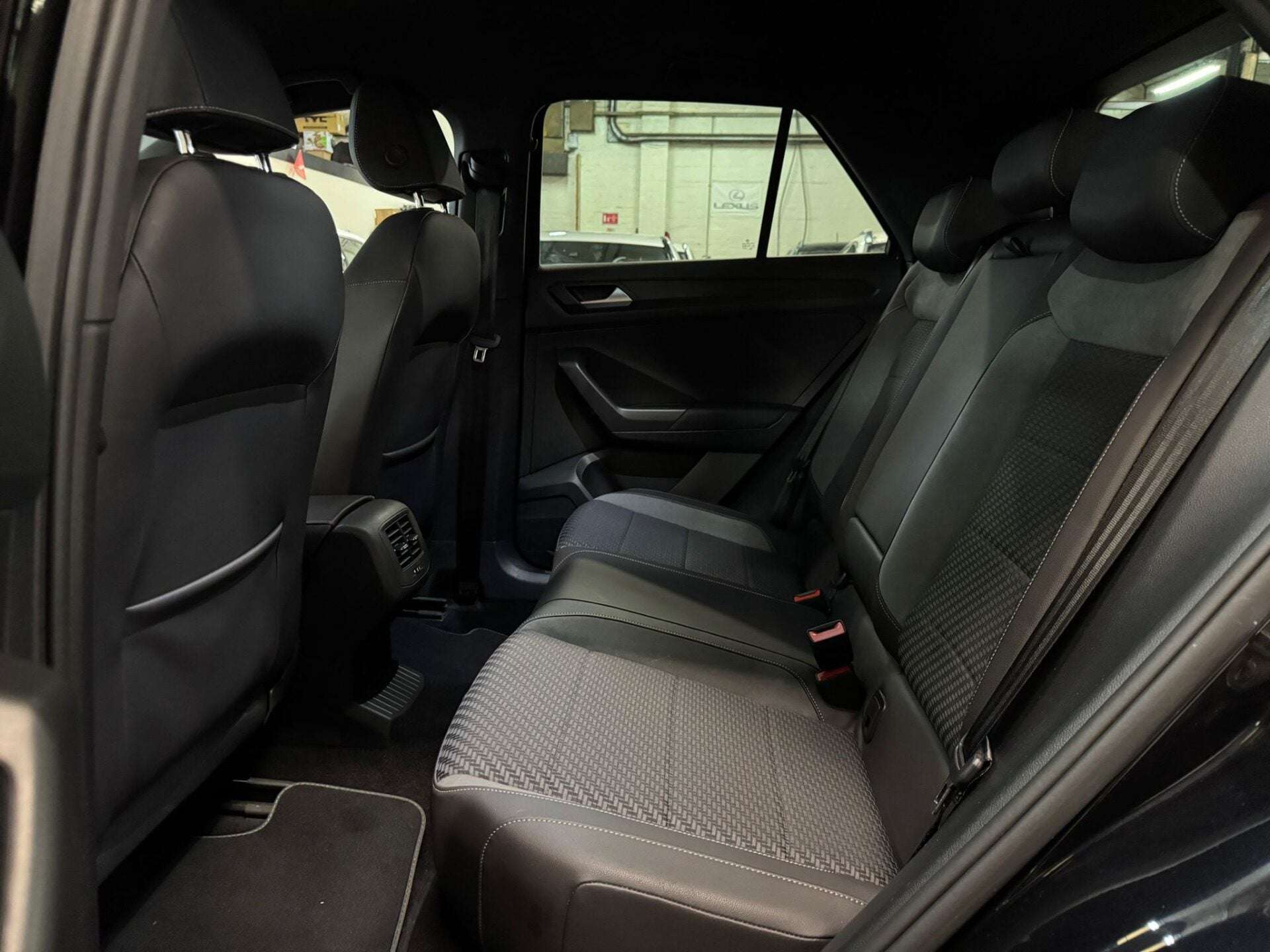 2019 VOLKSWAGEN T-ROC 2019 VOLKSWAGEN T-ROC