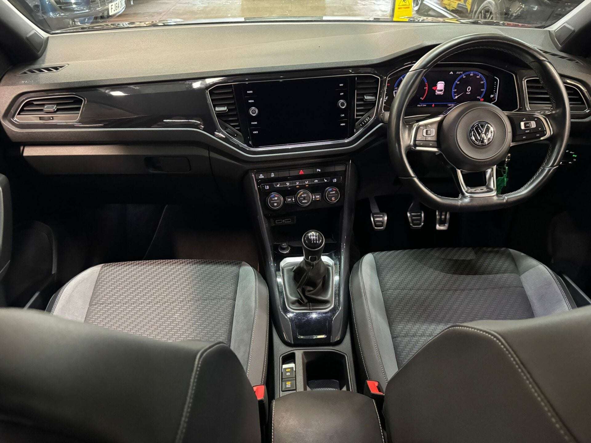 2019 VOLKSWAGEN T-ROC 2019 VOLKSWAGEN T-ROC