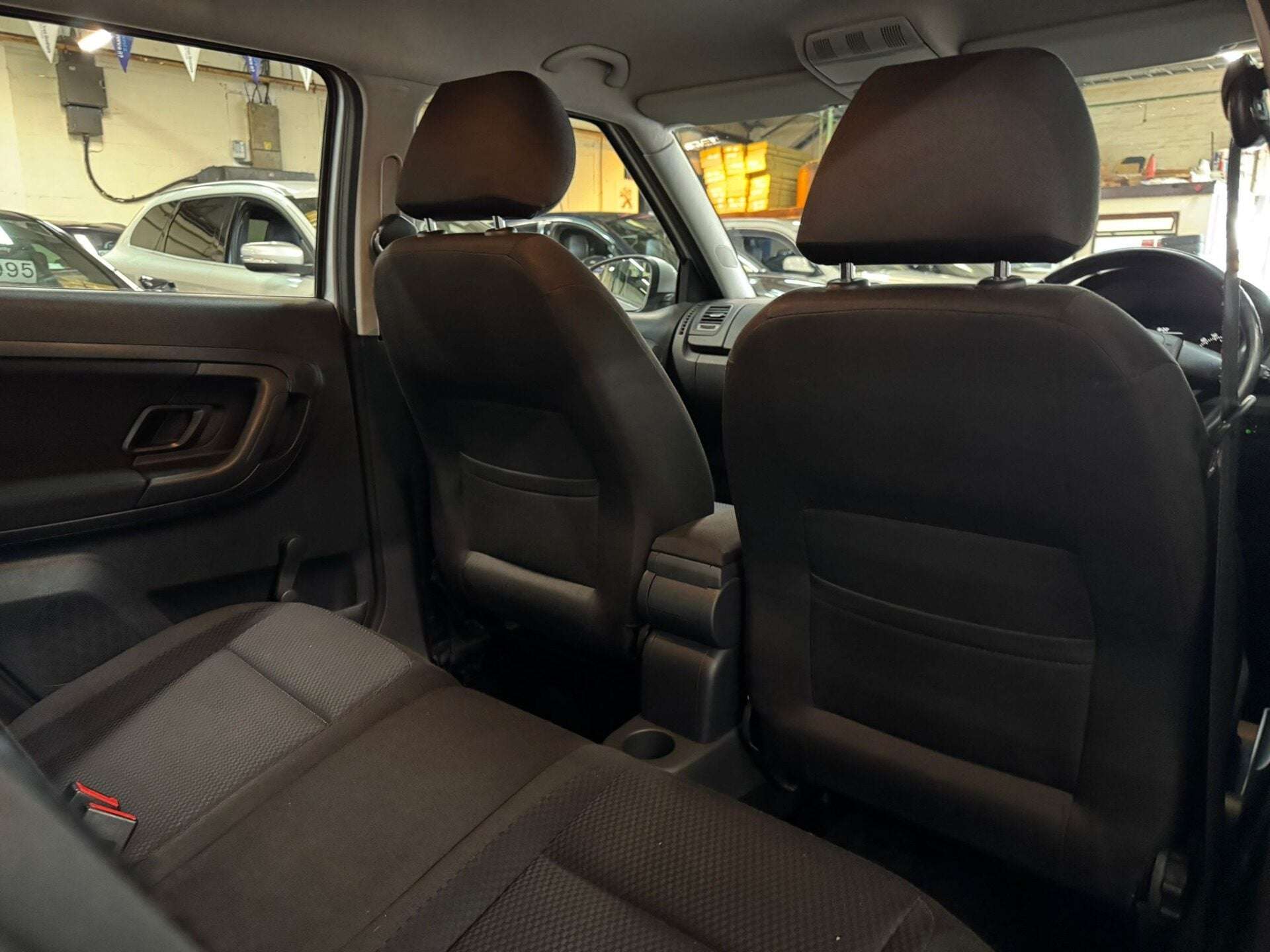 2012 SKODA FABIA 2012 SKODA FABIA