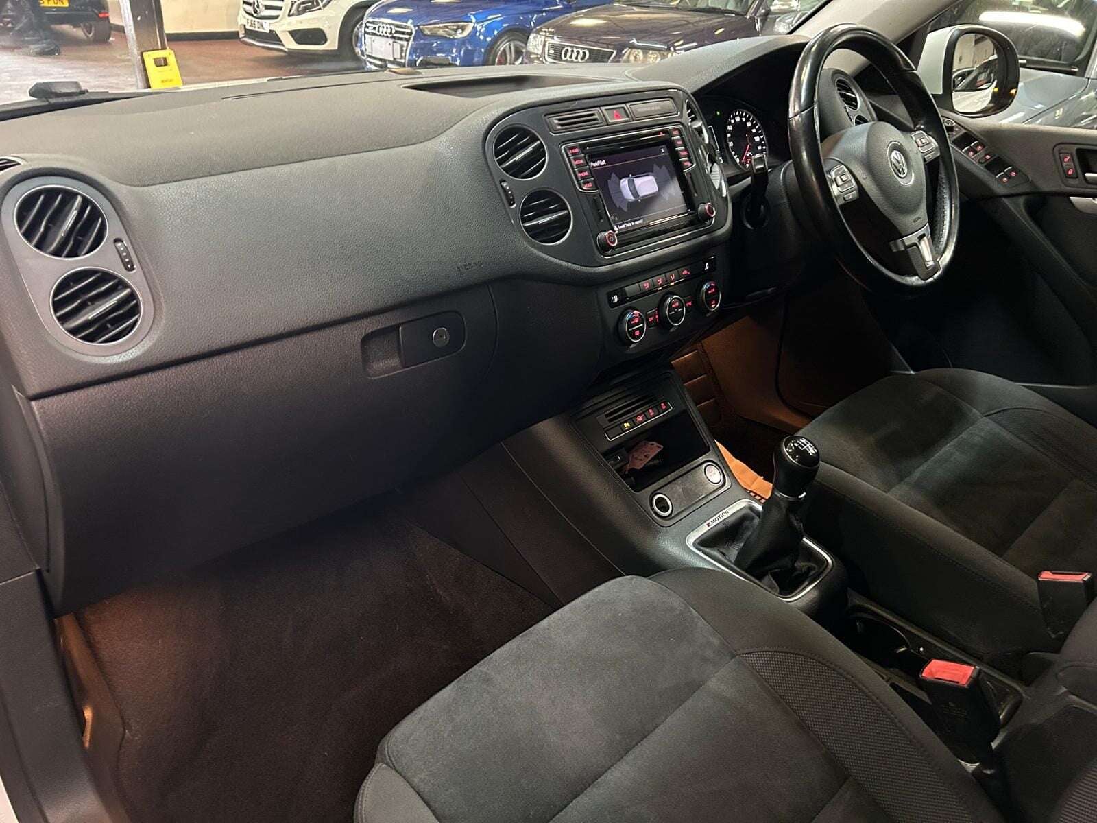 2016 VOLKSWAGEN TIGUAN 2016 VOLKSWAGEN TIGUAN