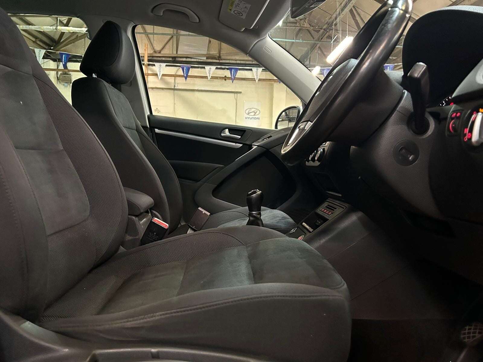 2016 VOLKSWAGEN TIGUAN 2016 VOLKSWAGEN TIGUAN