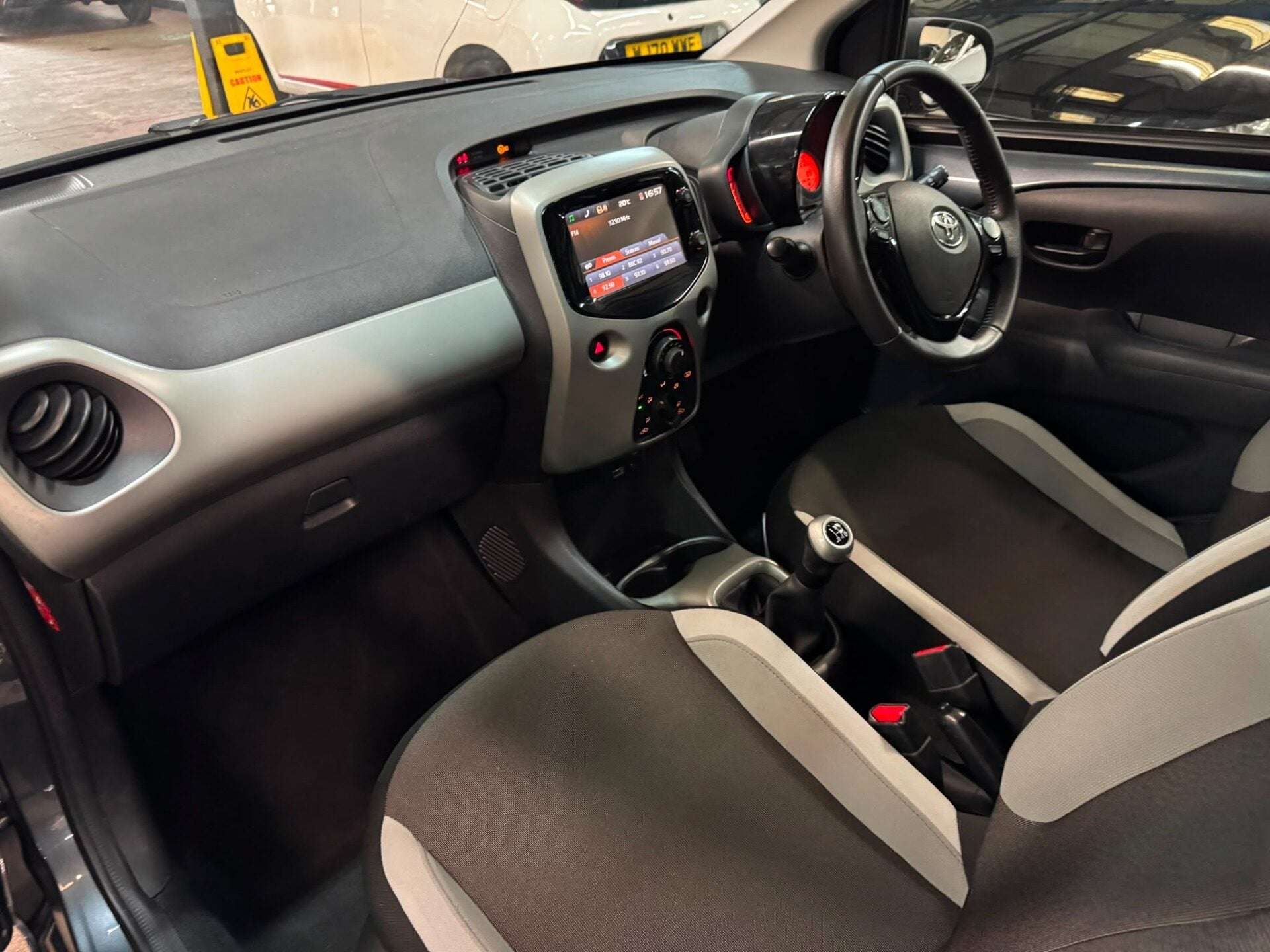2014 TOYOTA AYGO 2014 TOYOTA AYGO